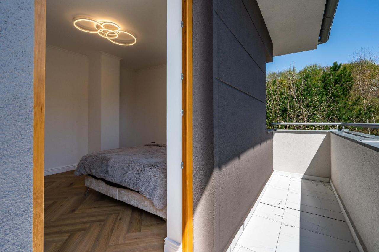 Serenity Prague Villa With Garden Jacuzzi Buitenkant foto